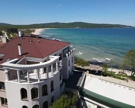 Ashram Hotel Primorsko Eksteriør billede