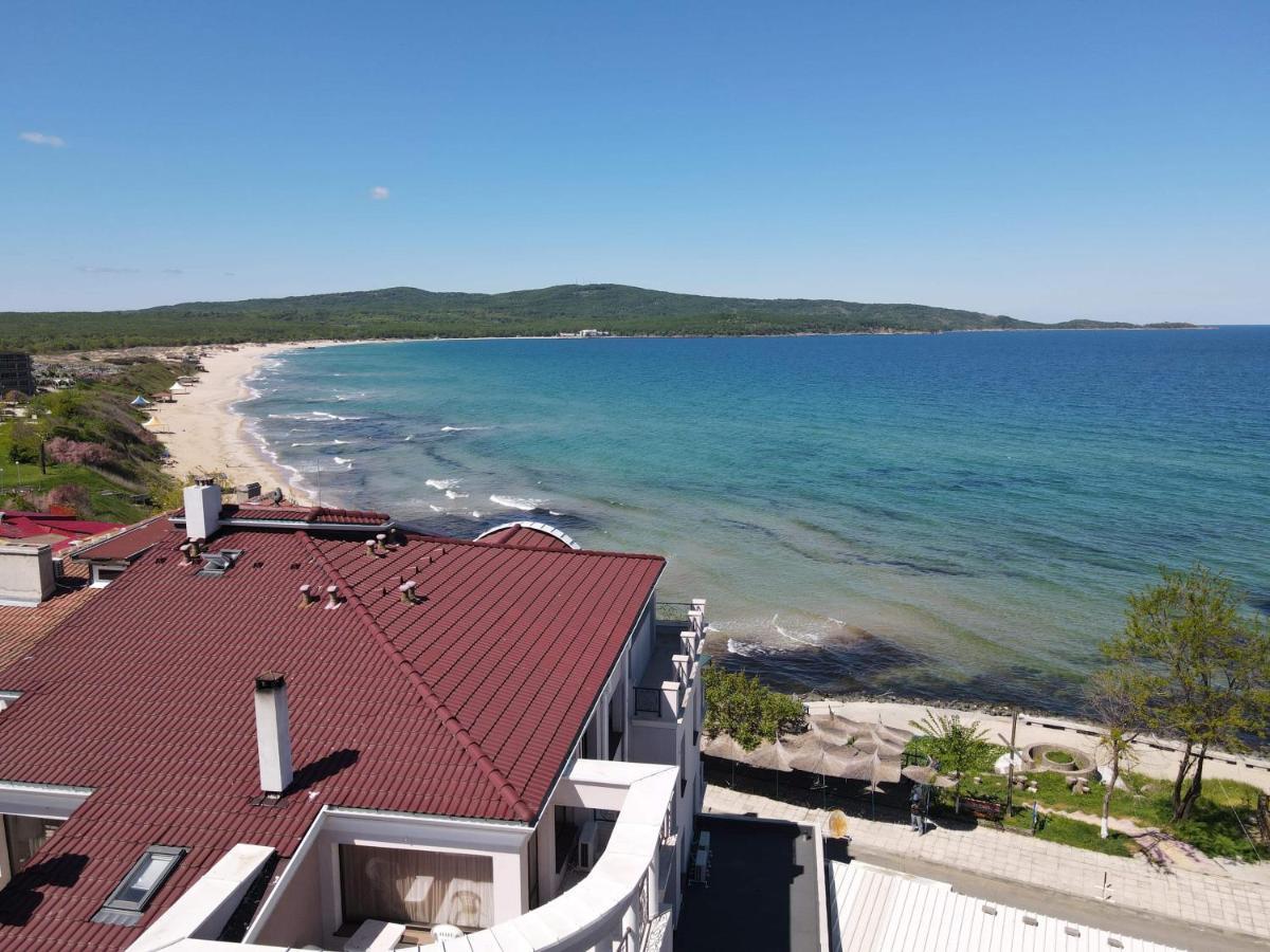 Ashram Hotel Primorsko Eksteriør billede